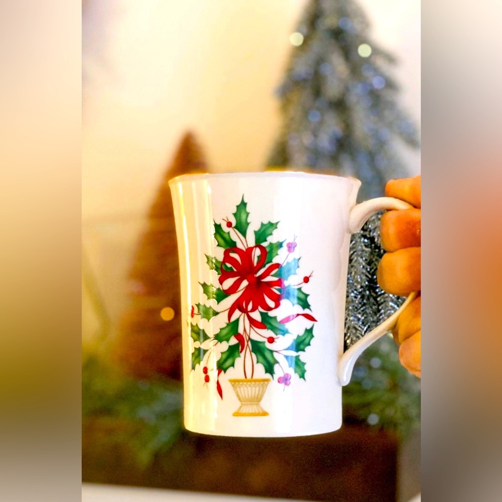 LENOX HOLIDAY tis the Season Mug.